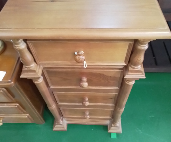 Mesita de noche SecondHand