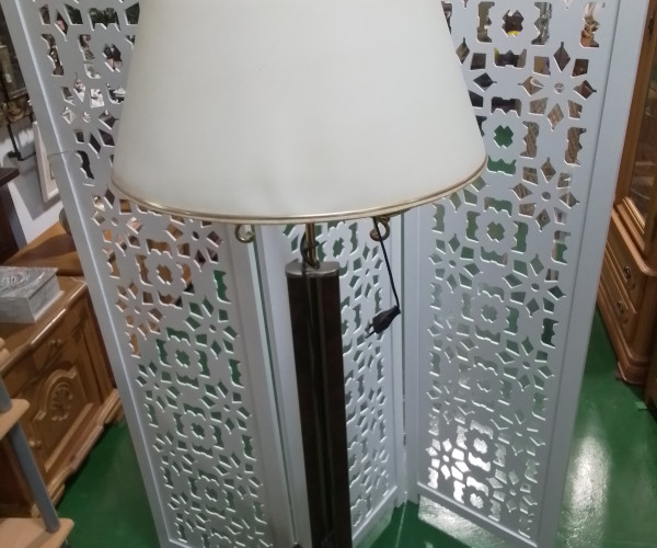 Lampara de pie-1