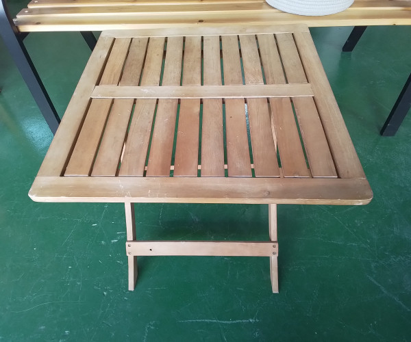 Mesa  pegable-1